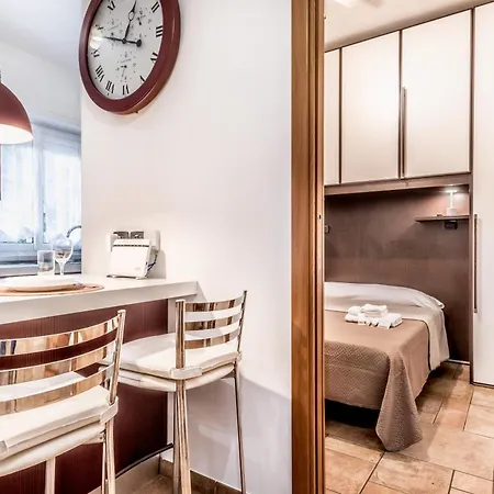 Metro C - Casilino アパート ローマ